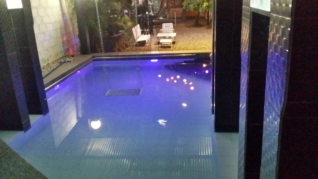 Hotel V-House San Pablo City Exterior foto